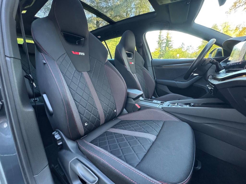 Škoda Octavia Combi RS 4x4, Foto 25