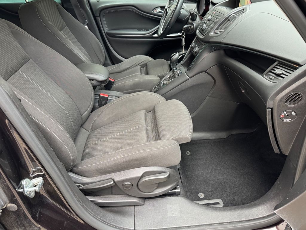Opel Zafira Tourer Innovation 2.0 CRDI Automat. 7Sitz, Foto 16