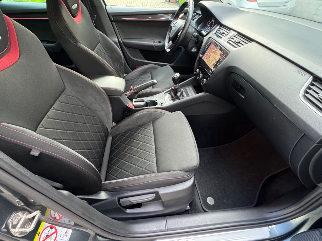 Škoda Octavia Combi RS 2.0 TSI 230PS, Foto 15