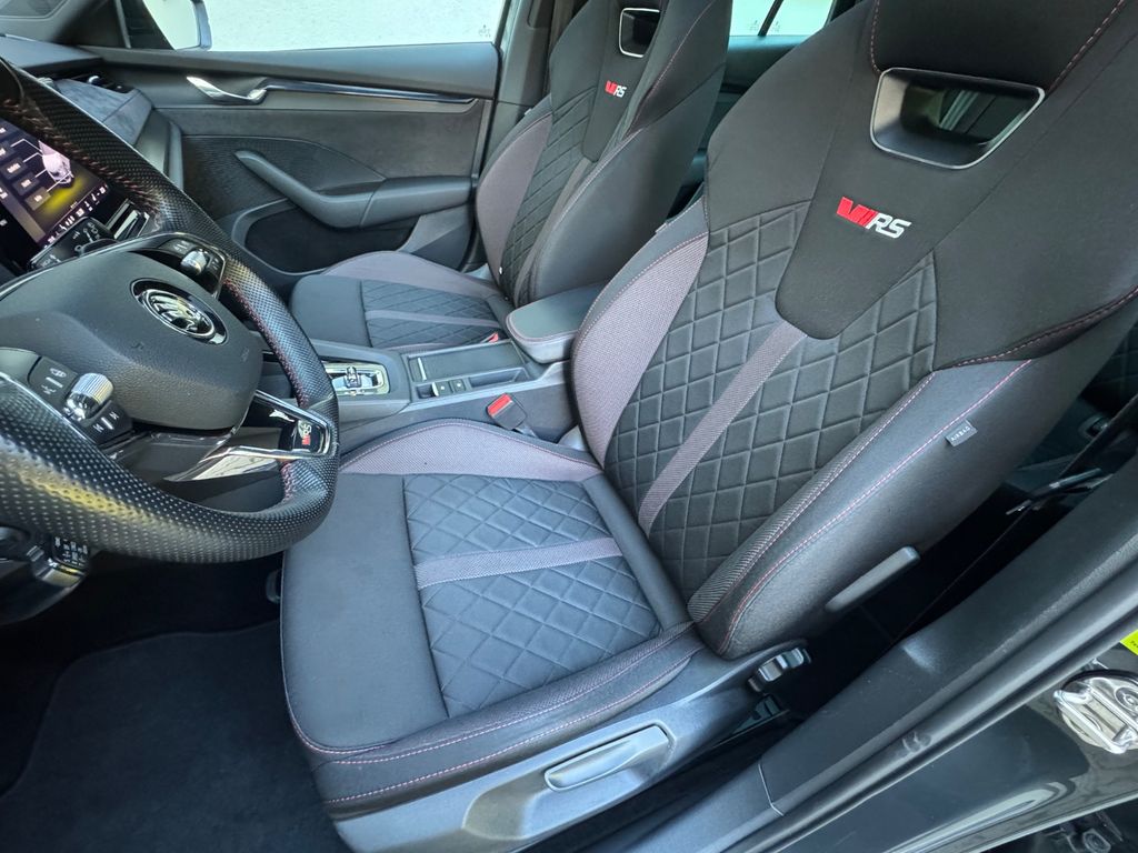Škoda Octavia Combi RS 4x4, Foto 22