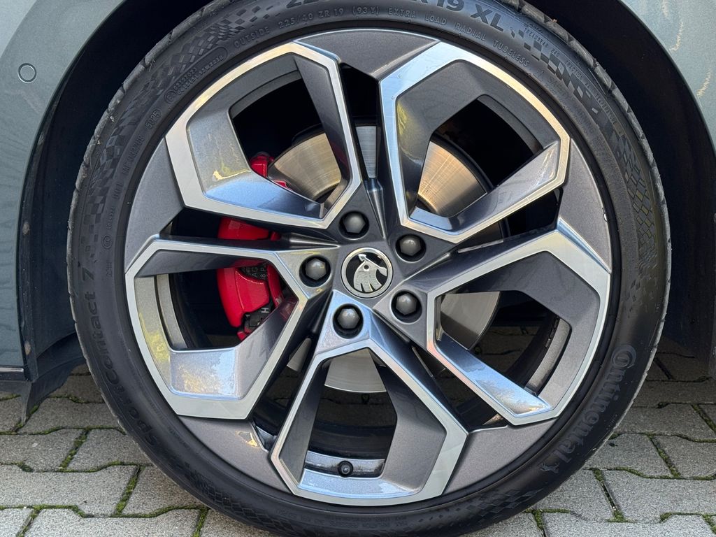 Škoda Octavia Combi RS 4x4, Foto 9