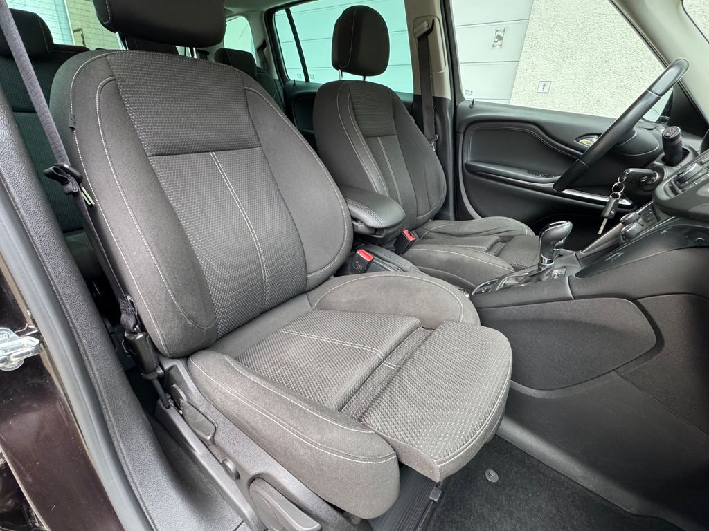 Opel Zafira Tourer Innovation 2.0 CRDI Automat. 7Sitz, Foto 17