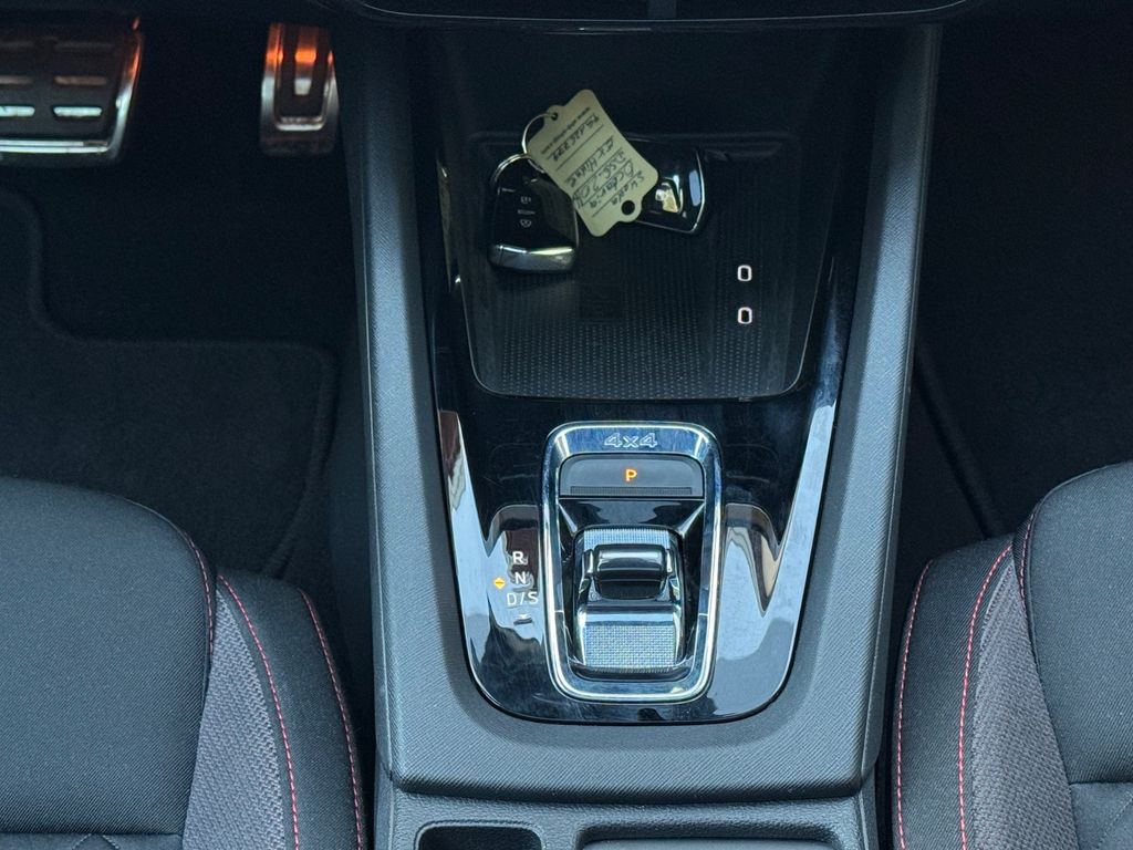 Škoda Octavia Combi RS 4x4, Foto 16