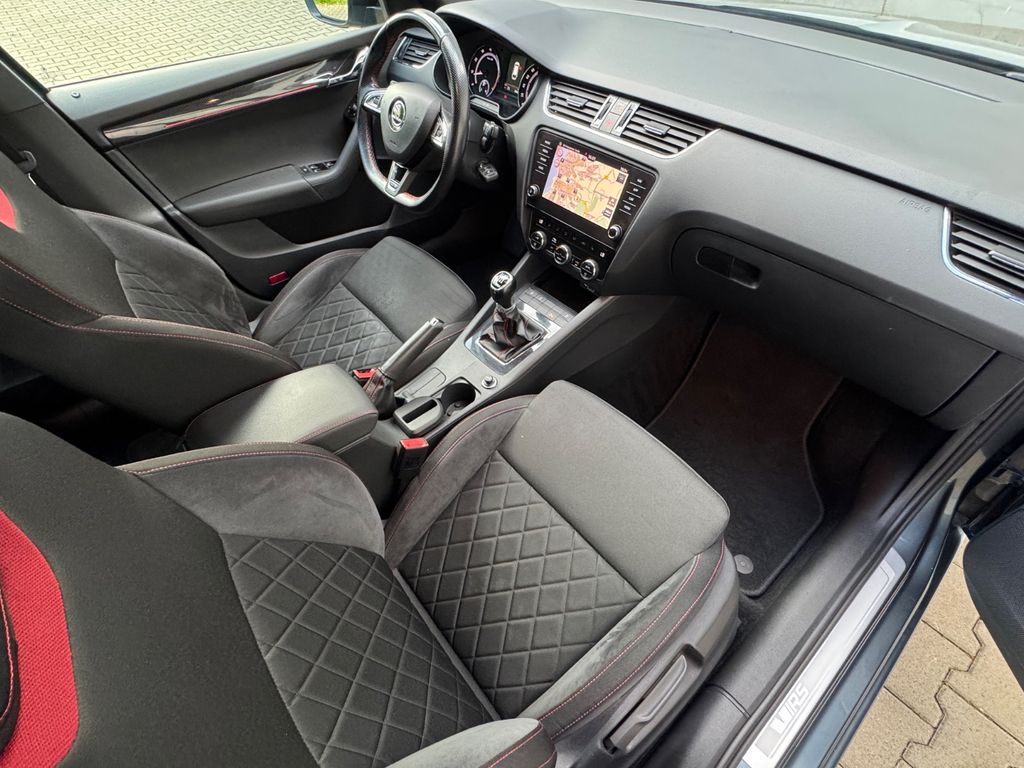 Škoda Octavia Combi RS 2.0 TSI 230PS, Foto 14